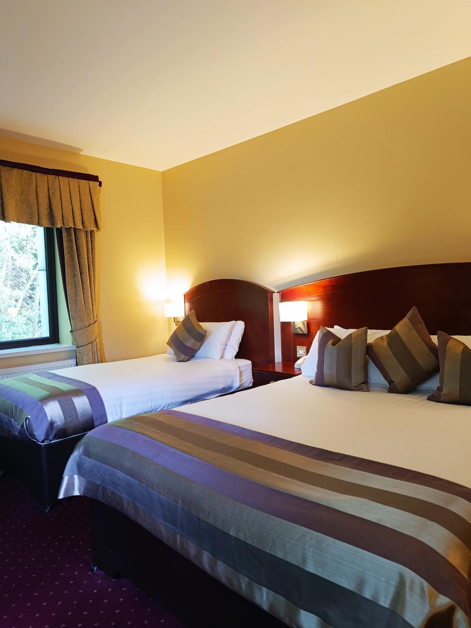 Aherlow House Hotel & Lodges 외부 사진